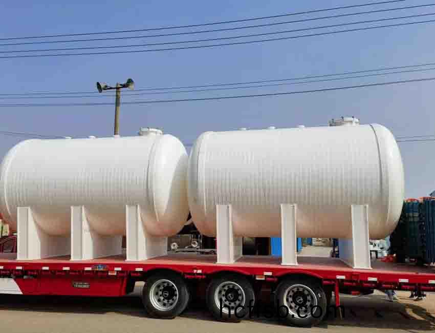 儲(chǔ)(chu)鑵(guan)髮(fa)貨現(xiàn)場(chǎng)